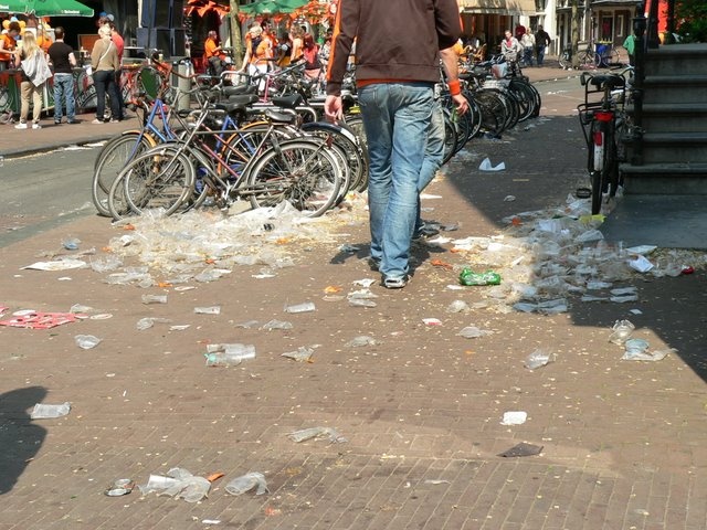 Image 100