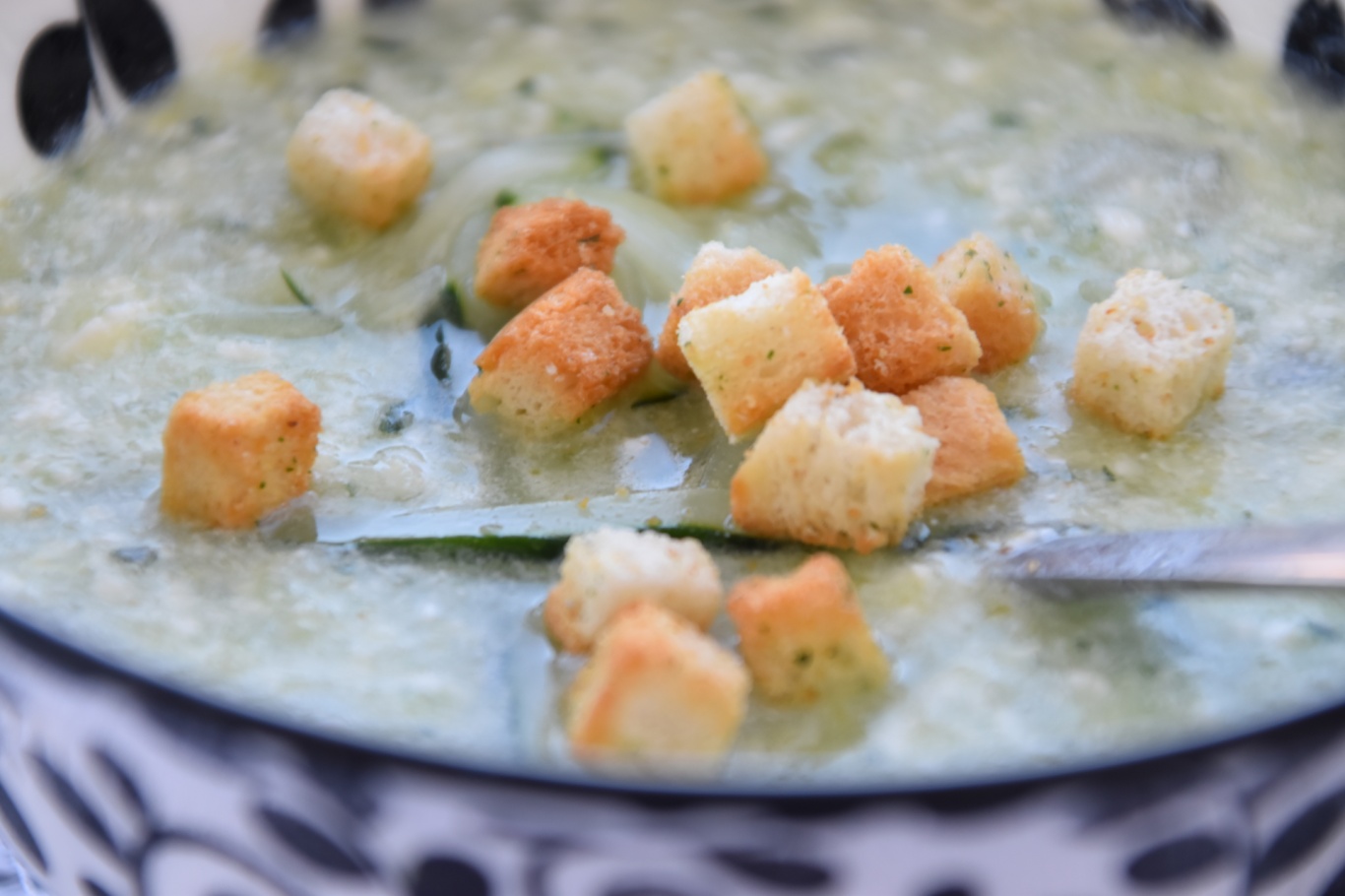 Холодный огуречный суп